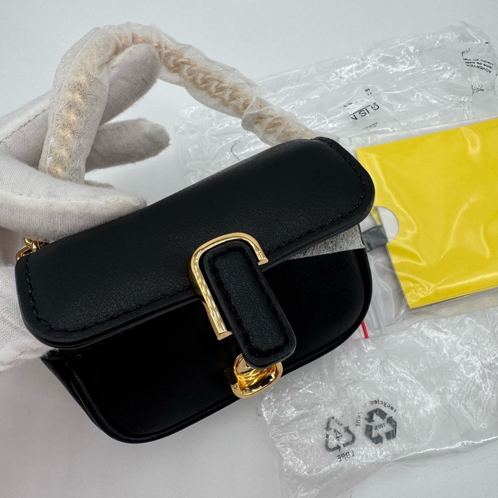 Marc Jacobs Mini Black Leather Crossbody with Gold Chain - Picture 7 of 10
